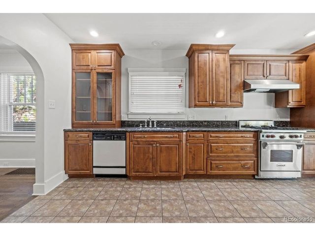 1066 S Josephine St, Denver, CO 80209