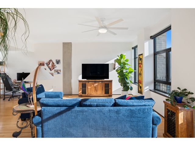 333 Nw 9TH Ave 1015, Portland, OR 97209