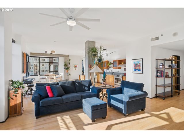 333 Nw 9TH Ave 1015, Portland, OR 97209