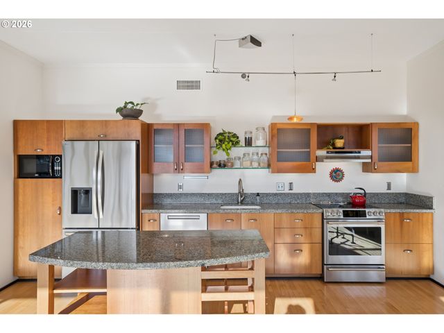 333 Nw 9TH Ave 1015, Portland, OR 97209