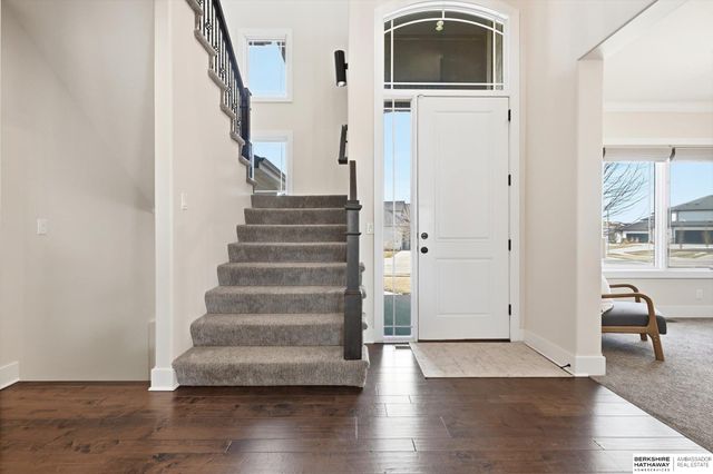 2396 S 218 Avenue, Elkhorn, NE 68022