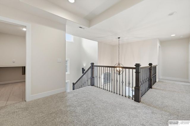 2396 S 218 Avenue, Elkhorn, NE 68022