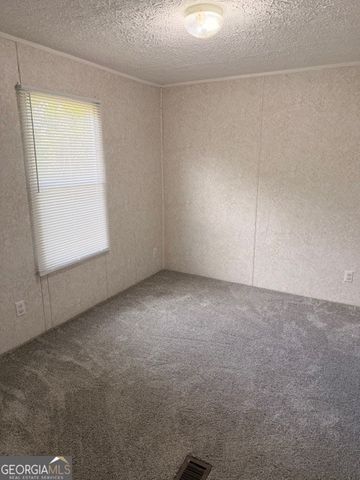 1336 Pine Hill Dr., Elberton, GA 30635