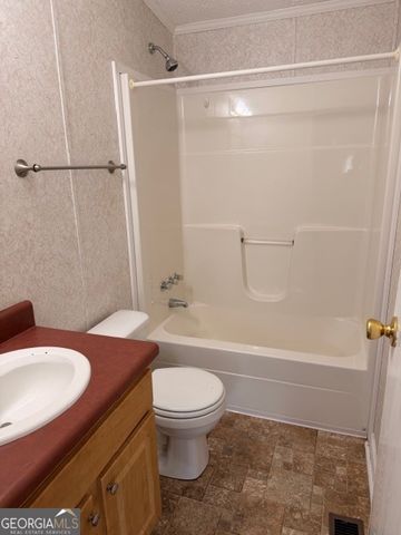 1336 Pine Hill Dr., Elberton, GA 30635