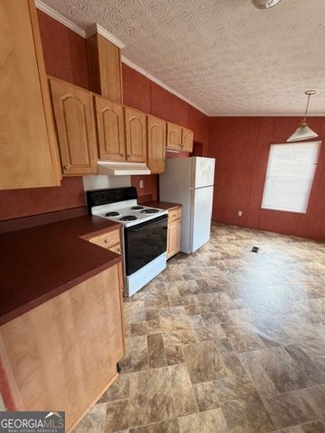 1336 Pine Hill Dr., Elberton, GA 30635