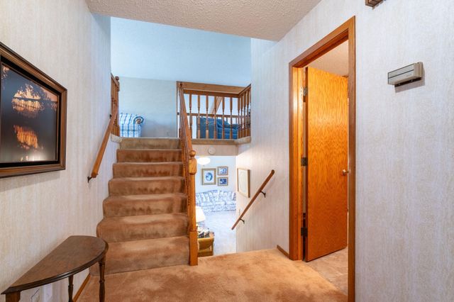 747 5th Avenue NW, Valley City, ND 58072