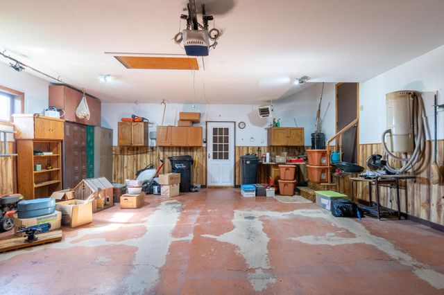 747 5th Avenue NW, Valley City, ND 58072