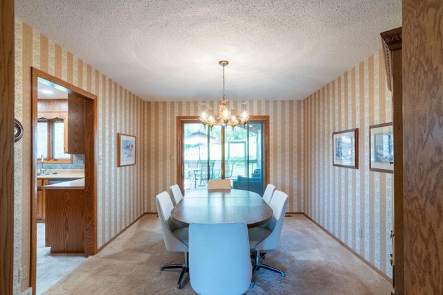 747 5th Avenue NW, Valley City, ND 58072