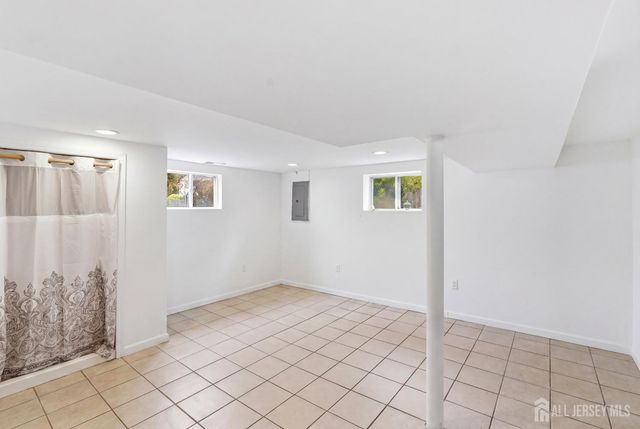 1 Park Place, North Brunswick, NJ 08902