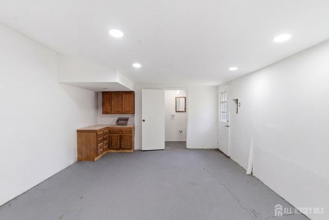 1 Park Place, North Brunswick, NJ 08902