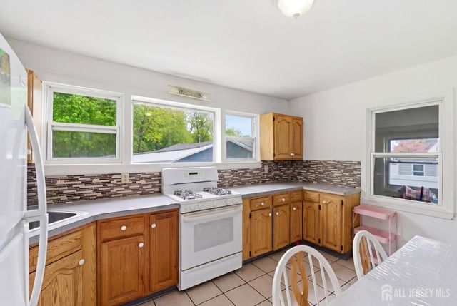 1 Park Place, North Brunswick, NJ 08902
