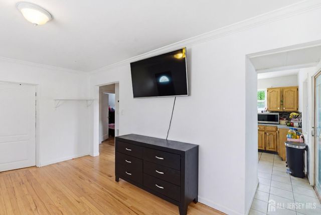 1 Park Place, North Brunswick, NJ 08902