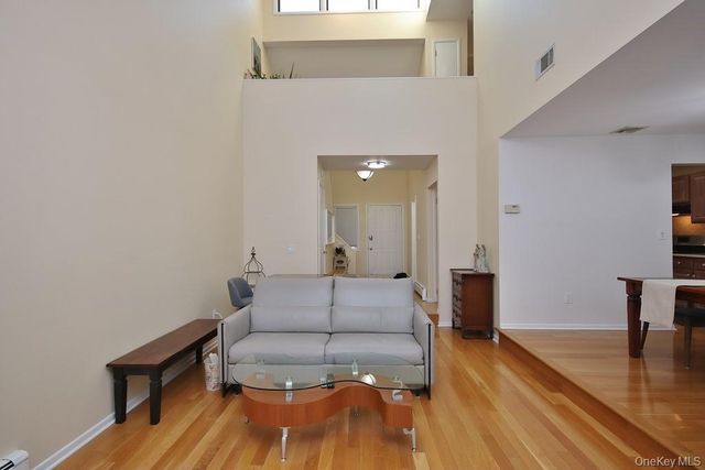 63 Contempra Circle, Tappan, NY 10983