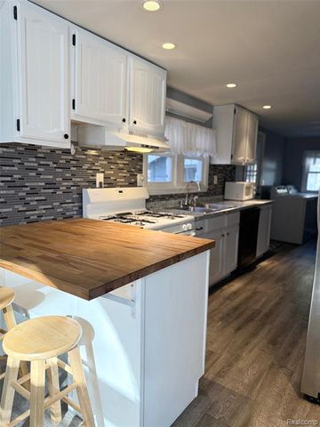 1313 N Maple Street, National City, MI 48748