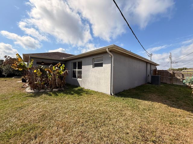 634 SW Millard Drive, Port St. Lucie, Port St Lucie, FL 34953