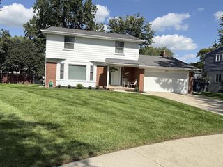21850 Glenmorra Street, Southfield, MI 48076