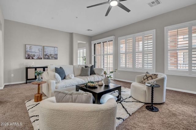 2989 N 44TH Street 2039, Phoenix, AZ 85018