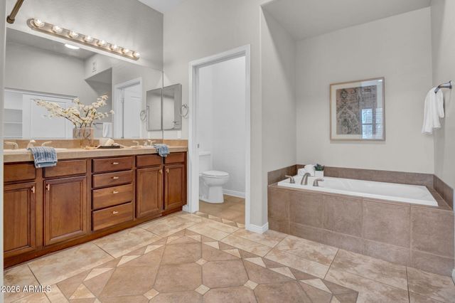 2989 N 44TH Street 2039, Phoenix, AZ 85018