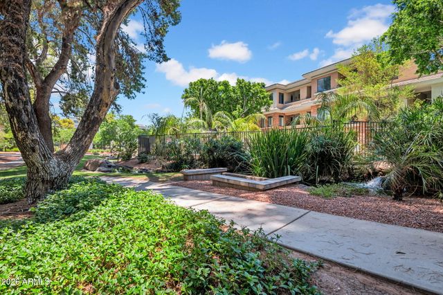 2989 N 44TH Street 2039, Phoenix, AZ 85018