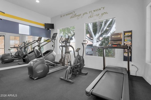 2989 N 44TH Street 2039, Phoenix, AZ 85018