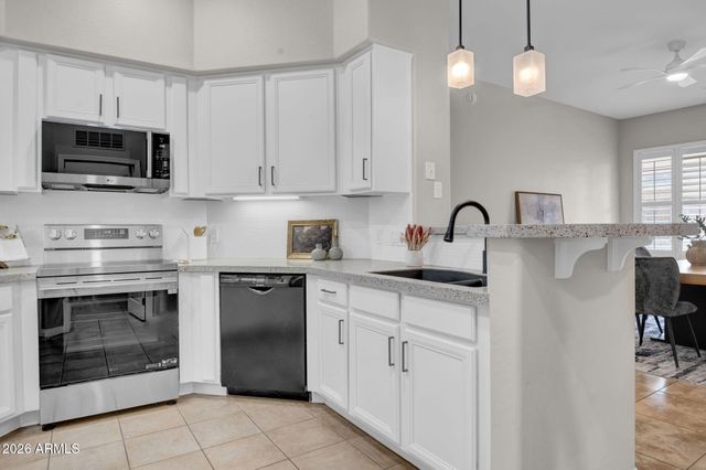 2989 N 44TH Street 2039, Phoenix, AZ 85018