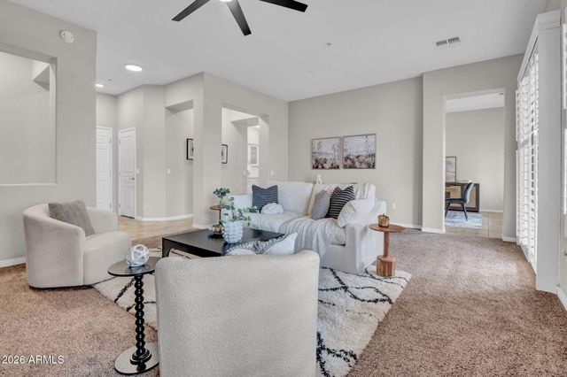 2989 N 44TH Street 2039, Phoenix, AZ 85018