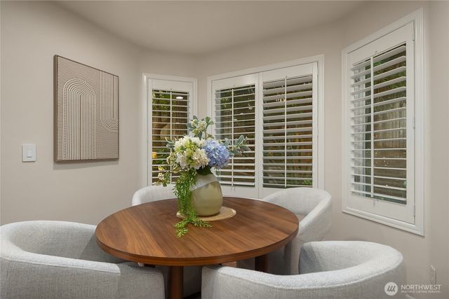 1010 106th Avenue SE, Bellevue, WA 98004