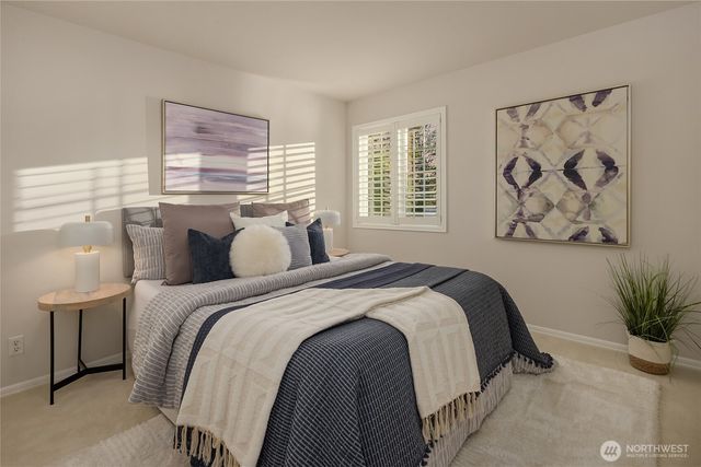 1010 106th Avenue SE, Bellevue, WA 98004