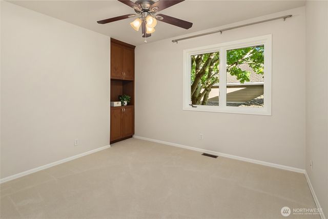 1010 106th Avenue SE, Bellevue, WA 98004