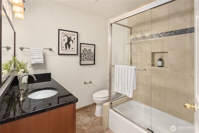 1010 106th Avenue SE, Bellevue, WA 98004