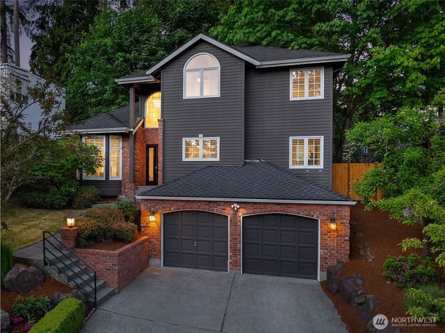 1010 106th Avenue SE, Bellevue, WA 98004