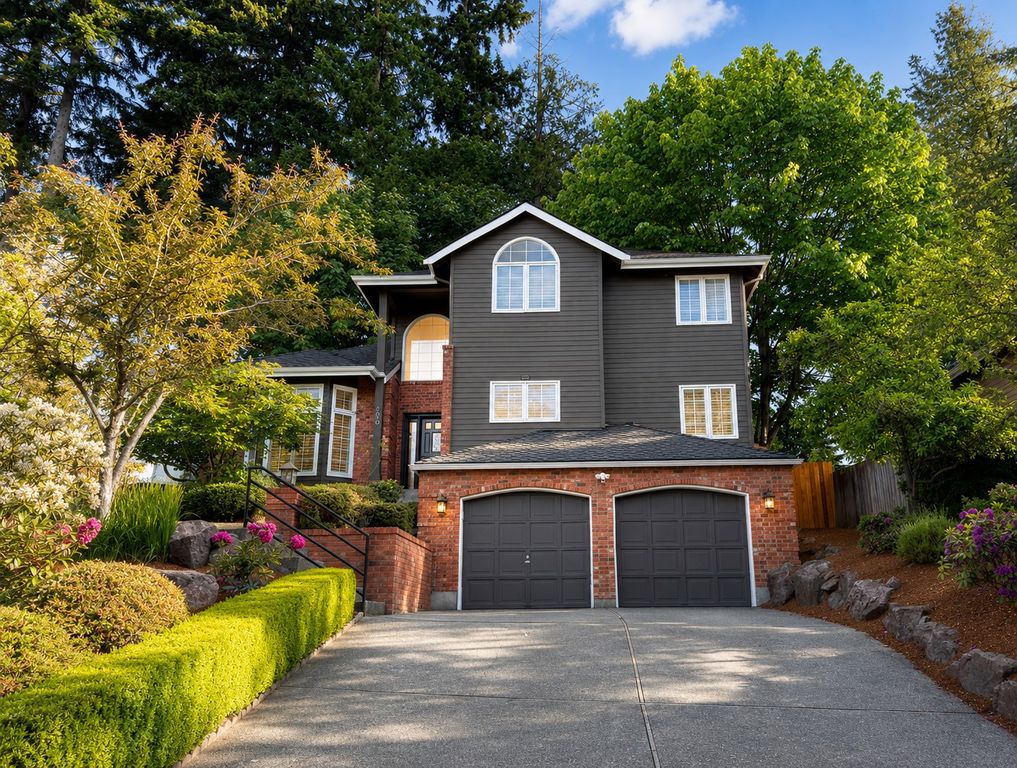 1010 106th Avenue SE, Bellevue, WA 98004