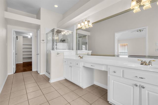 2123 Stacy Knoll, Houston, TX 77008