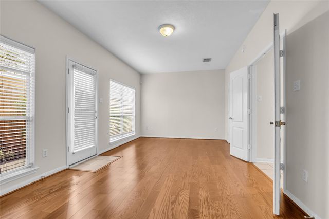 2123 Stacy Knoll, Houston, TX 77008