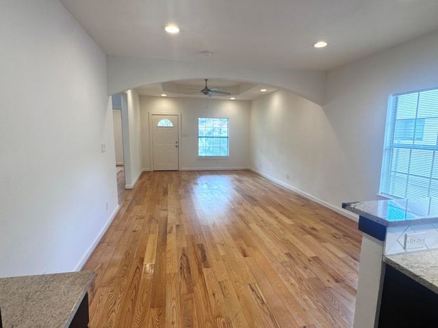 406 Lansing Street, Dallas, TX 75203