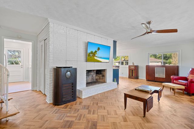 725 Shelley Road, Charleston, SC 29407