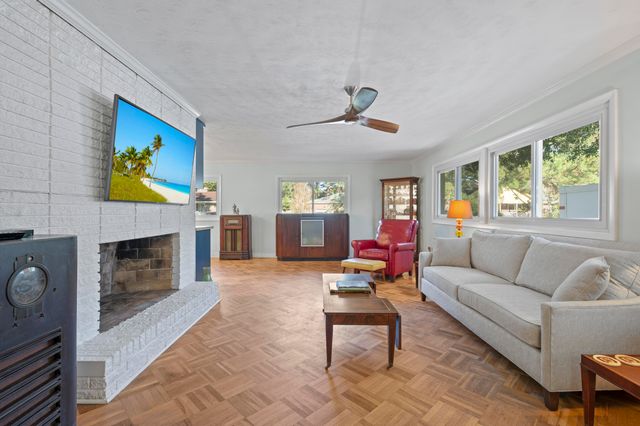 725 Shelley Road, Charleston, SC 29407