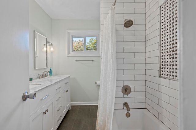 725 Shelley Road, Charleston, SC 29407