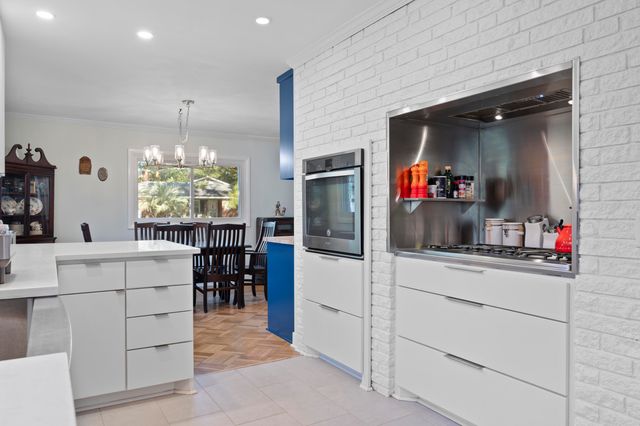 725 Shelley Road, Charleston, SC 29407