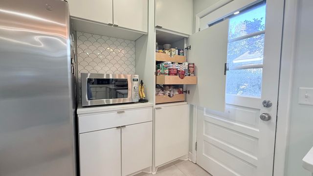 725 Shelley Road, Charleston, SC 29407