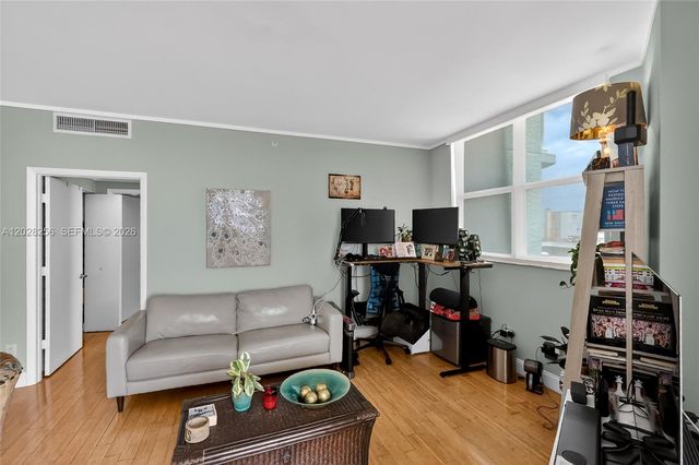 2475 Brickell Avenue 2407, Miami, FL 33129