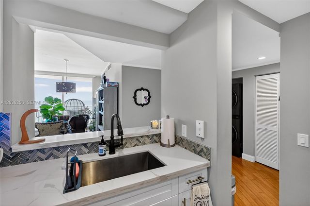 2475 Brickell Avenue 2407, Miami, FL 33129