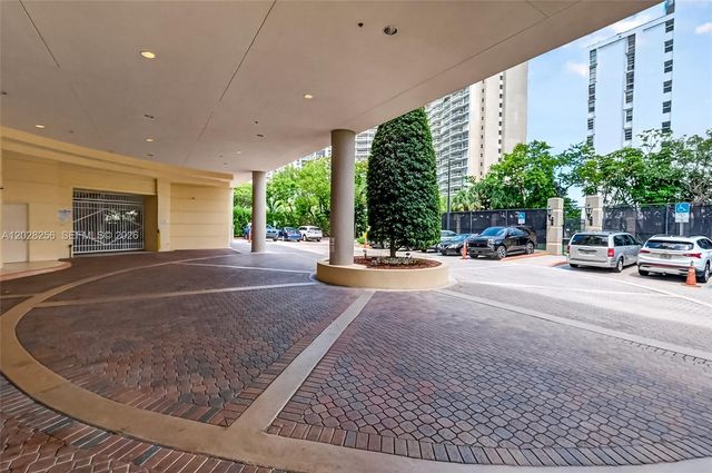 2475 Brickell Avenue 2407, Miami, FL 33129