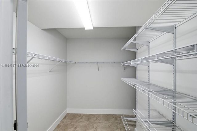 1400 SW 124th Ter 207Q, Pembroke Pines, FL 33027