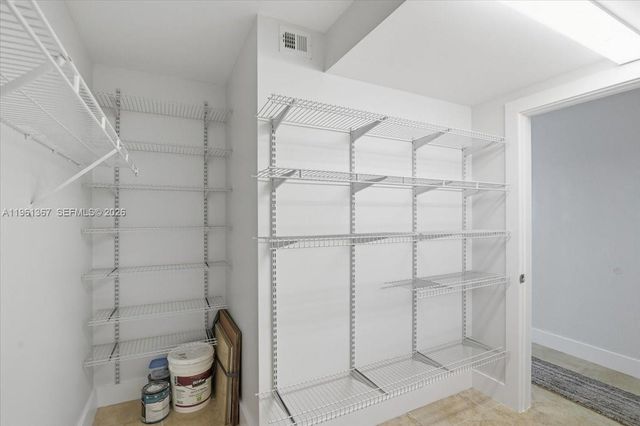 1400 SW 124th Ter 207Q, Pembroke Pines, FL 33027