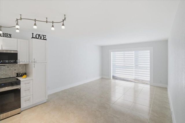 1400 SW 124th Ter 207Q, Pembroke Pines, FL 33027