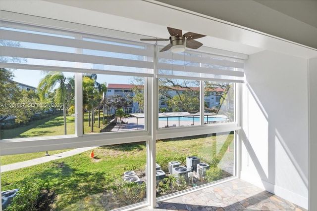 1400 SW 124th Ter 207Q, Pembroke Pines, FL 33027