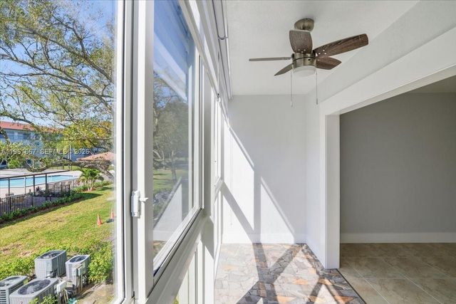 1400 SW 124th Ter 207Q, Pembroke Pines, FL 33027