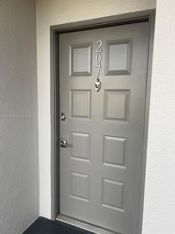 1400 SW 124th Ter 207Q, Pembroke Pines, FL 33027