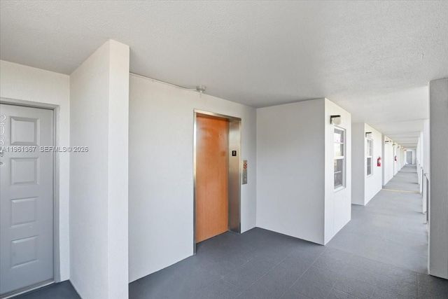 1400 SW 124th Ter 207Q, Pembroke Pines, FL 33027